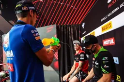 Superbike, Jonathan Rea: "Scott Redding non ci ha distrutto"