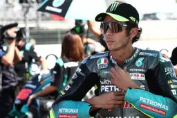 MotoGP, Valentino Rossi: "Bravo Pecco, il destino è nelle sue mani"