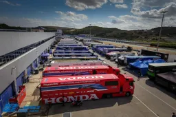 Dean Berta Vinales morto in pista: domenica la Superbike in dubbio?