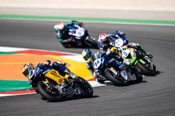Supersport, Gara 2 Portimao: Odendaal torna a graffiare e beffa Cluzel