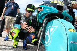 MotoGP, Schwantz: "Valentino Rossi dominerà anche dagli spalti"