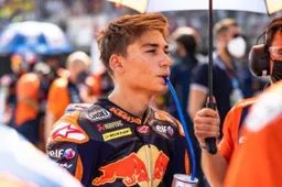Moto3, il tecnico di Deniz Oncu: "Incidenti colpa dei genitori"