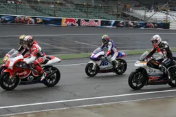 250cc Indianapolis Prove Libere 1: Jules Cluzel al top