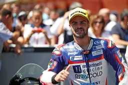 Romano Fenati: "Adesso mi tocca tornare a scuola"