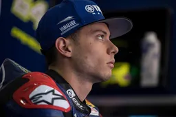 Supersport Donington, Prove 2: Federico Caricasulo nel finale