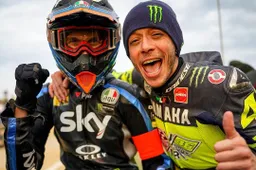 Valentino Rossi e Luca Marini Blues Brothers: in missione per conto di Tavullia