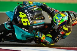 MotoGP, Valentino Rossi: “Qua vanno tutti come i matti!”