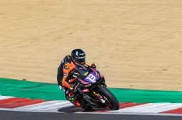 Colombi adesso è dura: Cooper vola a +9.5 a Brands Hatch