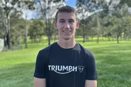 Oliver Bayliss pilota ufficiale Triumph nel Mondiale Supersport