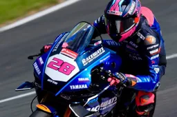 Bradley Ray ritrova la vittoria nel British Superbike
