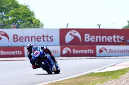 Bis di Bradley Ray nel British Superbike a Donington