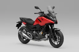La Honda NC750X è tra le moto più vendute del '2025: comfort, tecnologia e stile