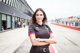 Valentina Recanati dal ciclismo al motociclismo con Terra&Vita 511 Racing Team