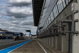 MotoGP, piloti precari e stipendi bassi: "Serve un leader come Valentino Rossi"