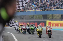 Supersport 300: Buis da record, batte Salvador per un millesimo