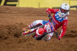 MXGP Indonesia: Tim Gajser vince e "vede" il titolo