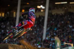 Red Bull Straight Rhythm Ken Roczen: "Non avevo mai guidato una 2t!"