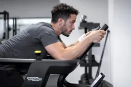 Andrea Dovizioso cade a Chieve: Aprilia trema per il test MotoGP