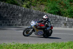 Moto d'epoca: viaggio nel tempo sulle curve della Chiasso–Pedrinate