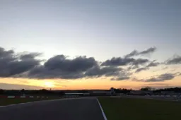 Regno Unito impone la quarantena: Superbike salta, F1 a rischio