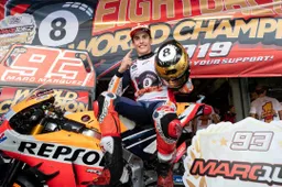 MotoGP, Honda: Marquez guida l'evoluzione, Lorenzo "sui dettagli"