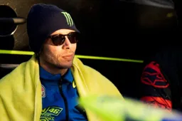 Valentino Rossi a Fermignano prima di volare a Giacarta