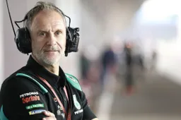 MotoGP, Wilco Zeelenberg: "Yamaha non è veloce come Ducati"