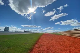 MotoGP, corsa contro il tempo: Portimao chiude le porte ai fan