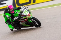 Supersport 300 Assen Tutti contro Deroue!