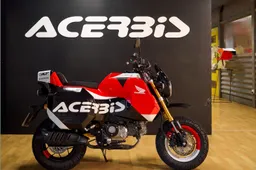 Acerbis colora la SBK a Most: festa per i 50 anni con un Guinness