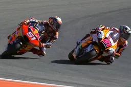 Meglio Pedro Acosta o Lopez? La sfida fra astri nascenti infiamma la Moto2