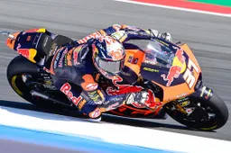 Moto2 Silverstone: si riparte da Acosta, c'è Triumph fino al 2029