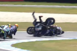 Superbike: Gardner-Aegerter, debutto con pasticcio "Un errore, scusa Domi"