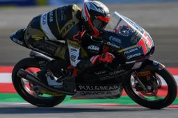Moto3, Silverstone: Prove 2, Albert Arenas 1° sul finale