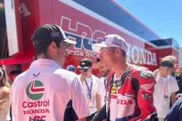 MotoGP, Aleix Espargaró: il collaudatore HRC studia Marc Marquez