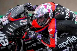MotoGP, Aprilia 'at work': nuovo abbassatore ed evoluzione del motore