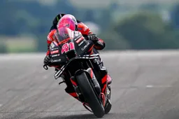 MotoGP, Aprilia contro Ducati: Rivola lancia una nuova sfida