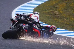 MotoGP, contatto Espargaró-Zarco: rissa sfiorata in Direzione Gara