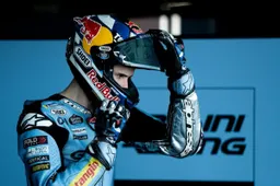 MotoGP, sfida tra i fratelli Marquez: "Marc è fatto così..."