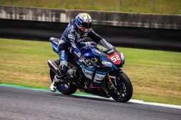 Michele Pirro KO, Alessandro Delbianco vince e riapre il CIV Superbike