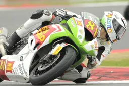 Superstock 600 Silverstone Qualifiche 2: prima pole di Nocco