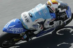 250cc: Alex Debon con la sua Aprilia... a 280 orari in aeroporto!