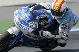 250cc: Alex Debon veloce in qualifica, indietro in gara