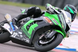 BSB Thruxton Qualifiche: Byrne a terra, pole per Alex Lowes