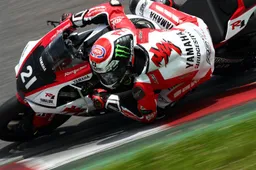 8h Suzuka: Yamaha Factory inizia alla grande