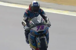 Moto2 Le Mans Prove 2 Alex Marquez precede Pecco Bagnaia