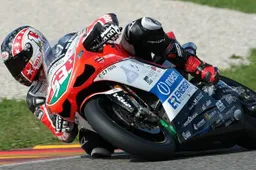 Superbike: Polita e Baiocco con Barni Ducati come wild card