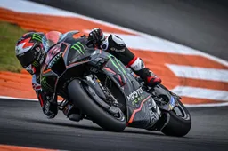 MotoGP, Alex Rins: "Marquez? Siamo due casi diversi"