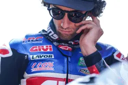 MotoGP, Alex Rins su Marc Marquez: "Non so cosa sia successo"