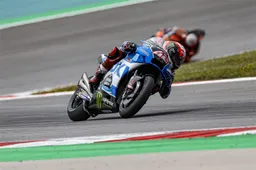 MotoGP: Alex Rins, super rimonta e vetta iridata in coabitazione